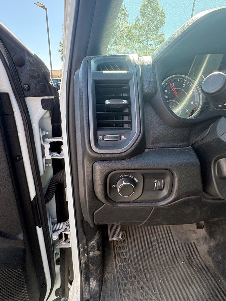 2022 RAM 5500HD Tradesman/SLT/Laramie/Limited