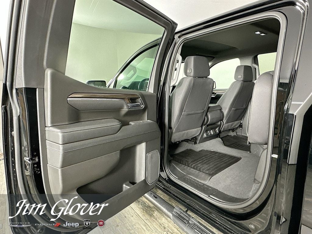 2024 Chevrolet Silverado 1500 4WD Crew Cab Short Bed LT with 2FL