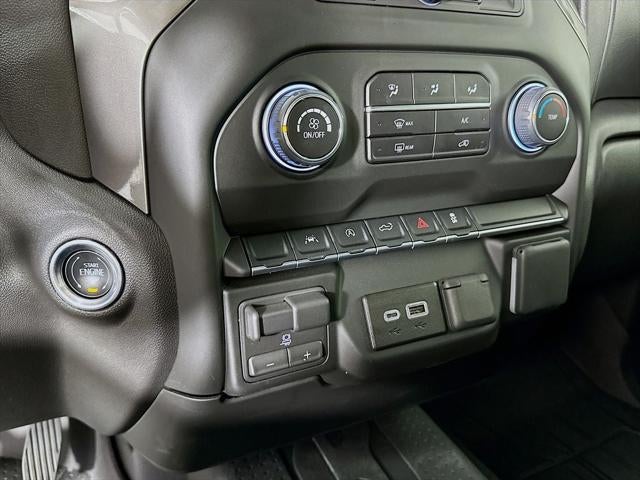 2026 Chevrolet Silverado 1500 4WD Crew Cab Short Bed Custom