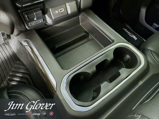 2021 Chevrolet Silverado 1500 4WD Crew Cab Short Bed RST