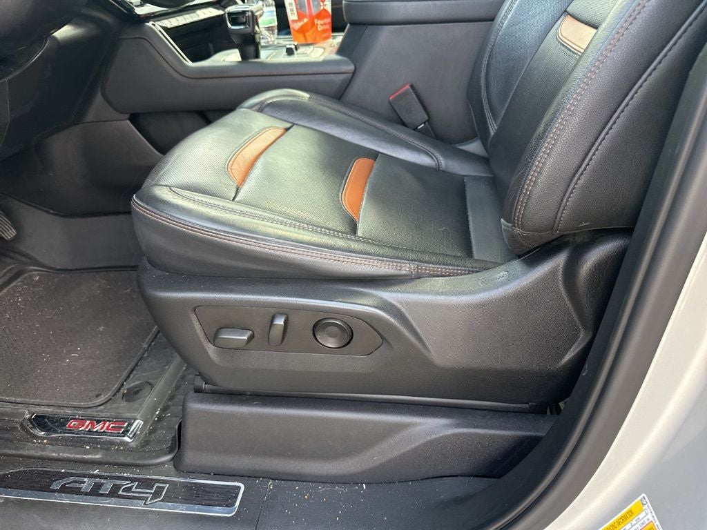 2022 GMC Sierra 1500 4WD Crew Cab Short Box AT4