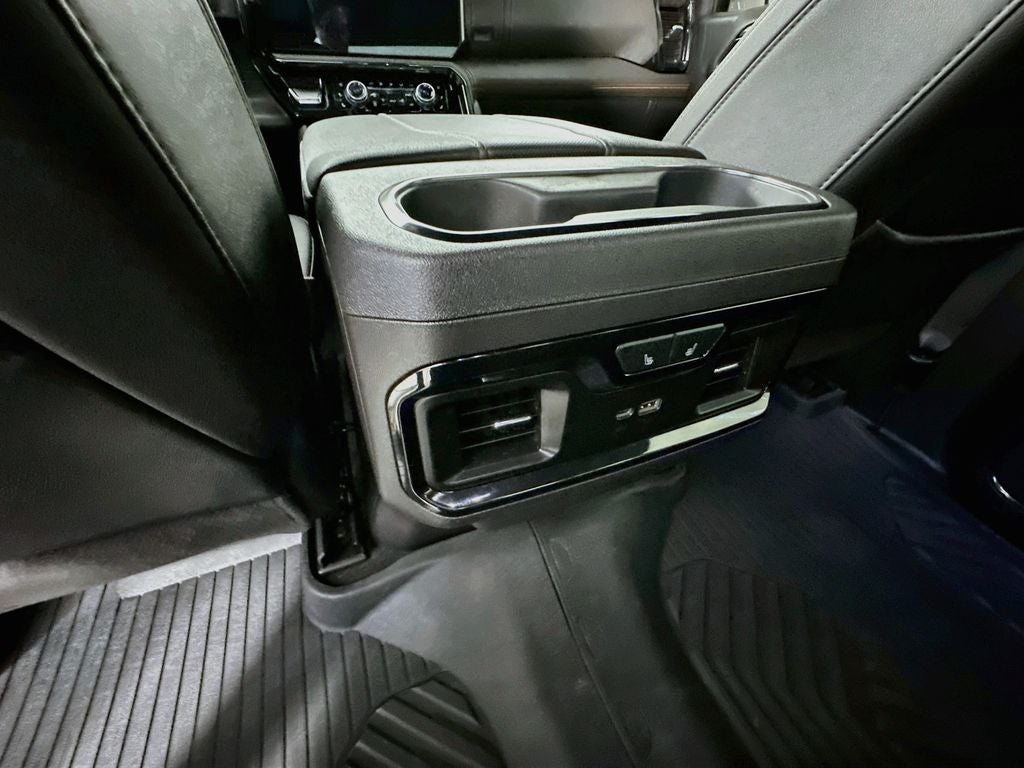 2024 GMC Sierra 1500 4WD Crew Cab Short Box AT4
