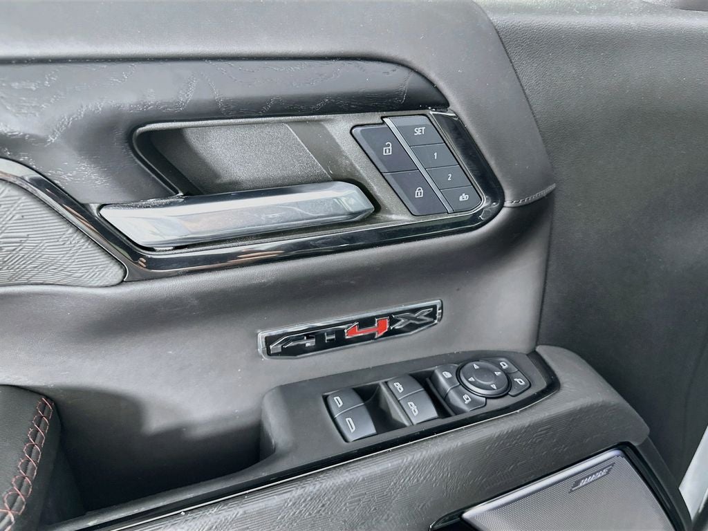 2024 GMC Sierra 1500 4WD Crew Cab Short Box AT4X