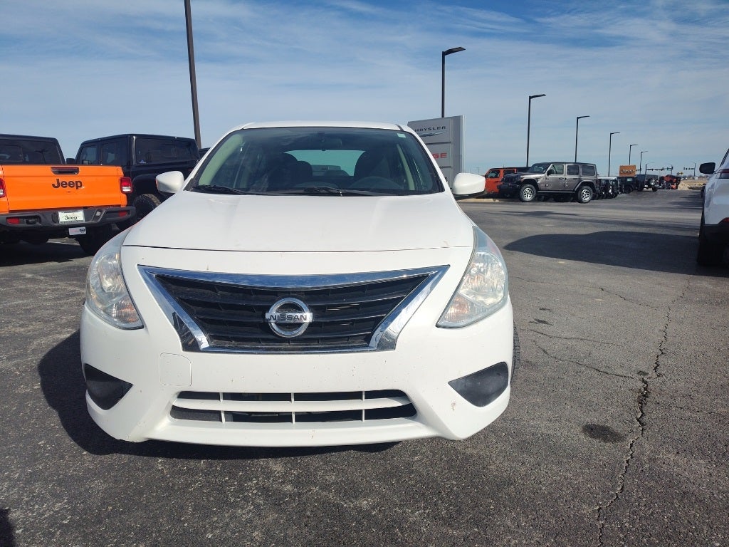 2016 Nissan Versa 1.6 S