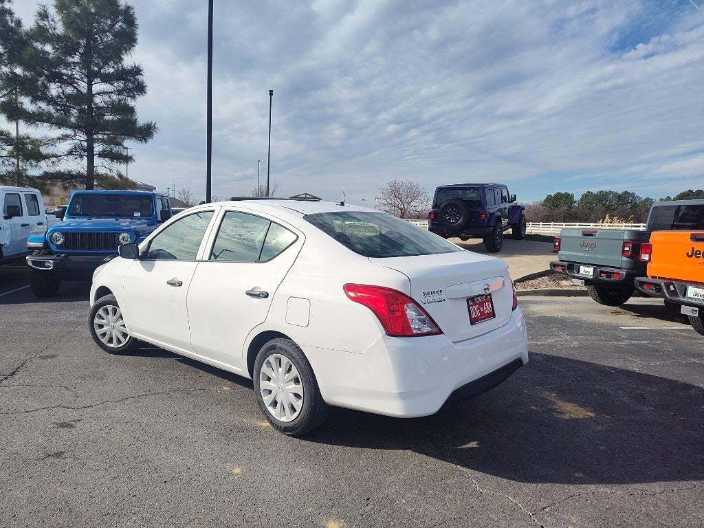 2016 Nissan Versa 1.6 S