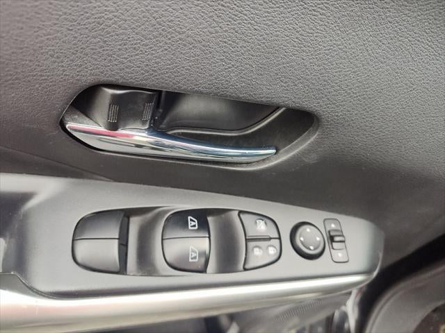 2018 Nissan Kicks SR