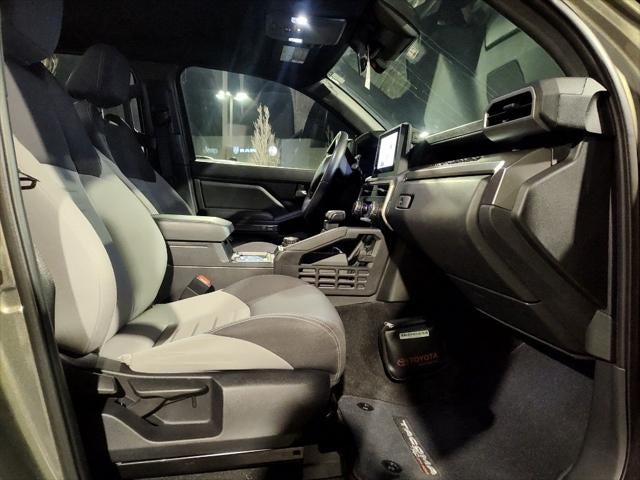 2024 Toyota Tacoma Hybrid TRD Sport 4WD