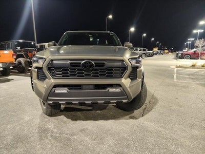 2024 Toyota Tacoma Hybrid TRD Sport 4WD