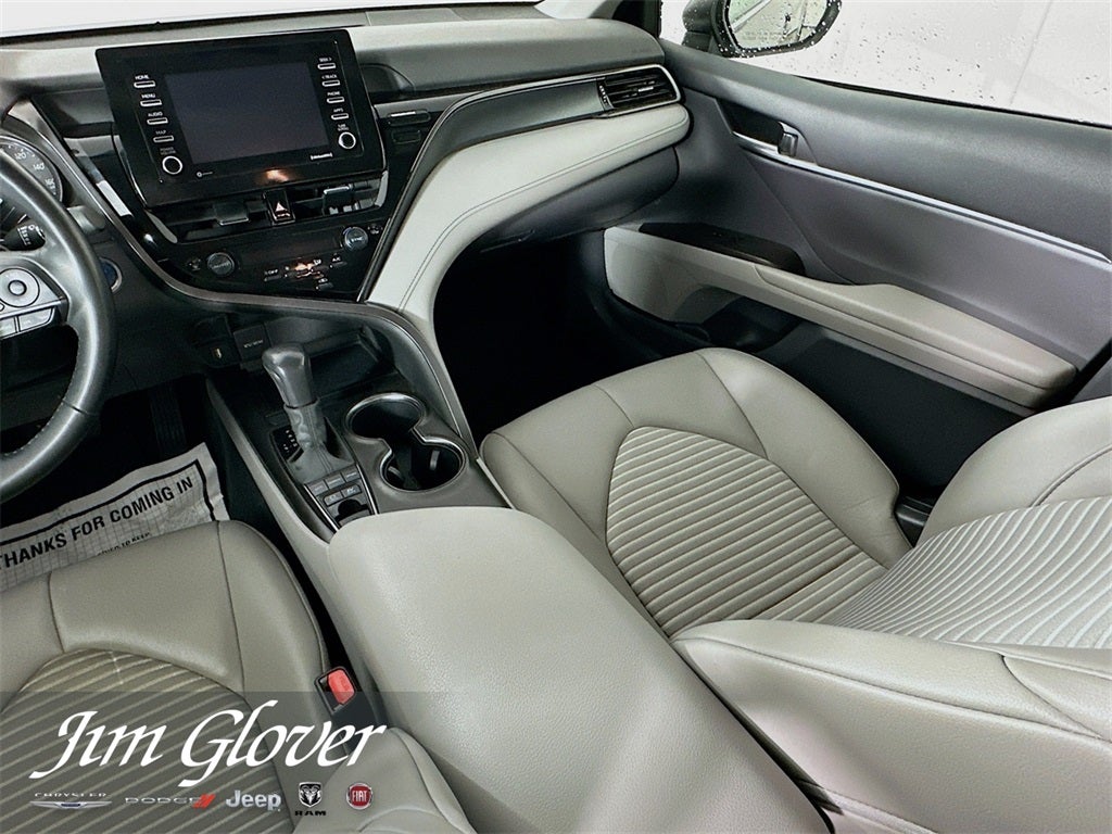 2024 Toyota Camry Hybrid SE