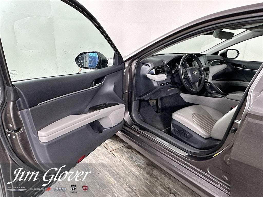 2024 Toyota Camry Hybrid SE