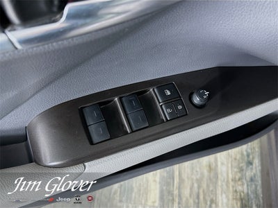 2024 Toyota Camry Hybrid SE