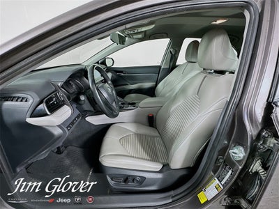 2024 Toyota Camry Hybrid SE