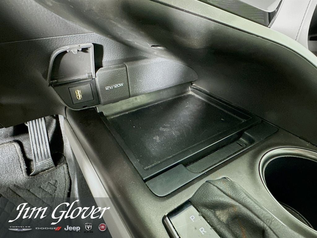 2024 Toyota Camry Hybrid SE