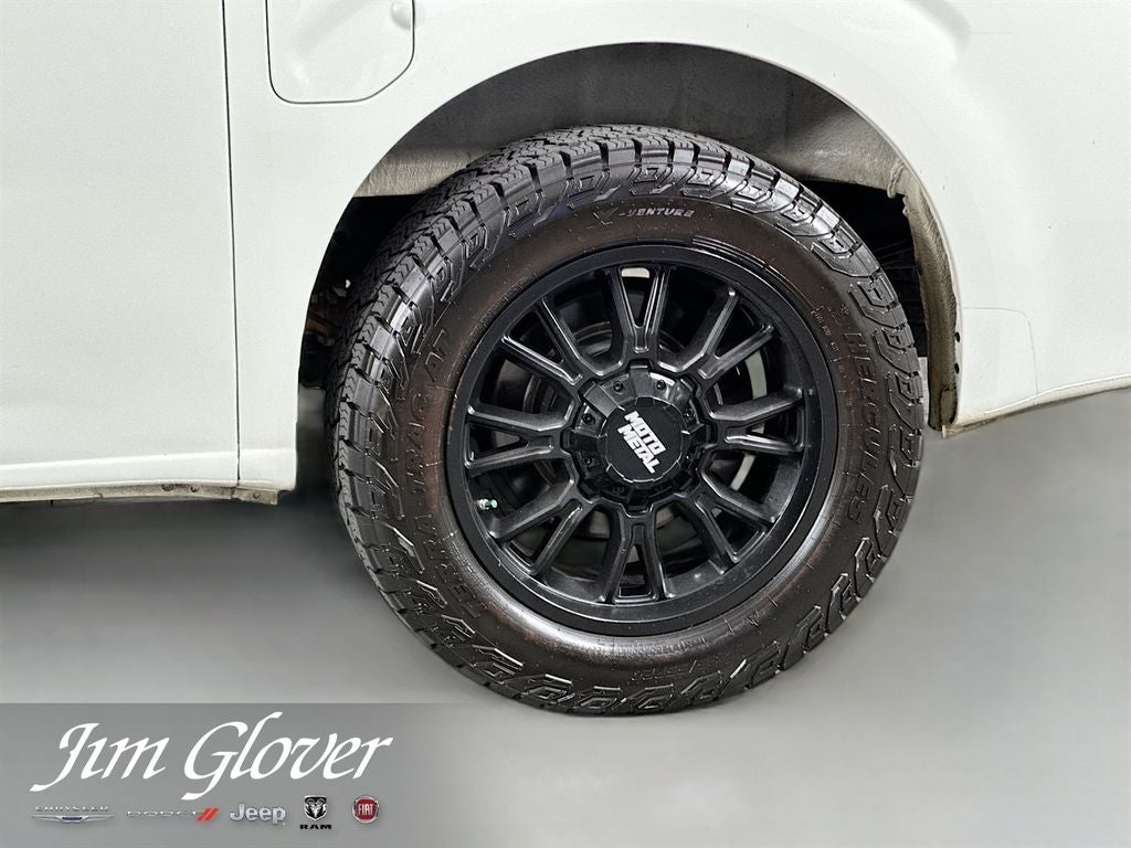 2016 Nissan NV Passenger SL V8