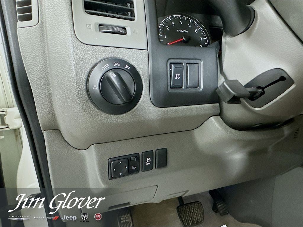 2016 Nissan NV Passenger SL V8