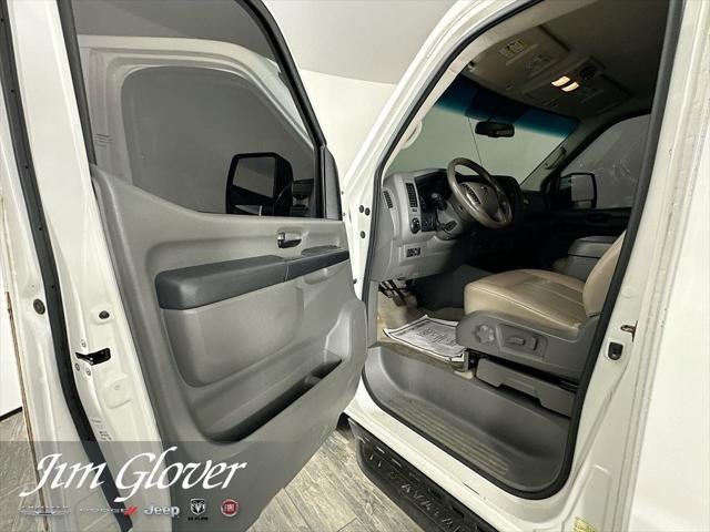 2016 Nissan NV Passenger SL V8
