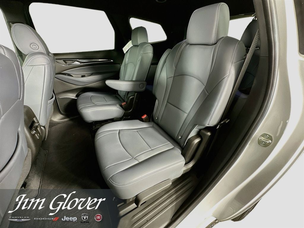2024 Buick Enclave Essence FWD