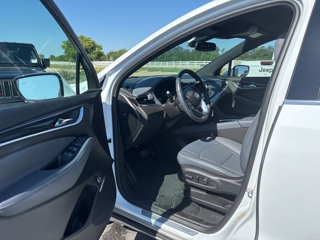 2024 Buick Enclave Essence FWD