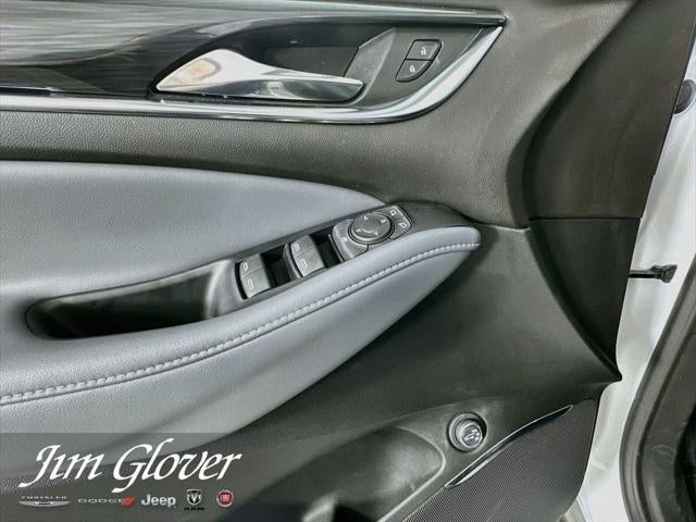 2024 Buick Enclave Essence FWD