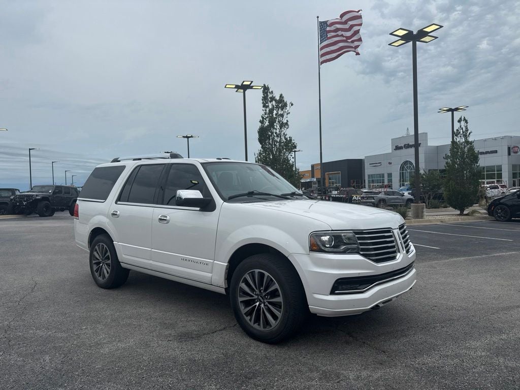 2015 Lincoln Navigator Base