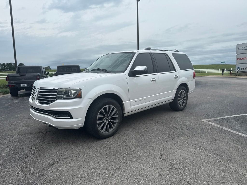 2015 Lincoln Navigator Base