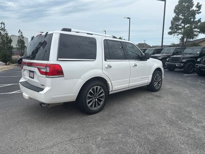 2015 Lincoln Navigator Base