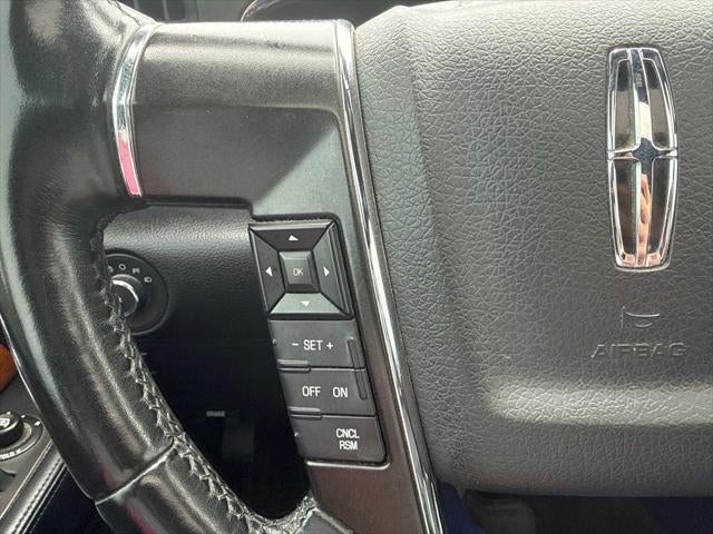 2015 Lincoln Navigator Base
