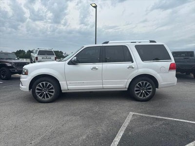 2015 Lincoln Navigator Base