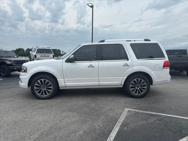 2015 Lincoln Navigator Base