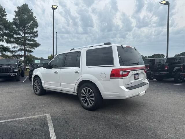 2015 Lincoln Navigator Base