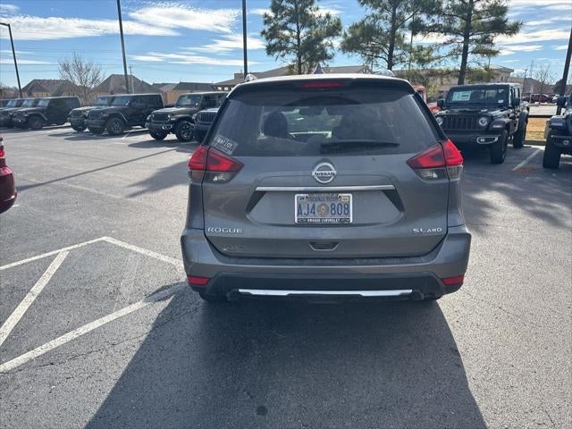 2017 Nissan Rogue SL