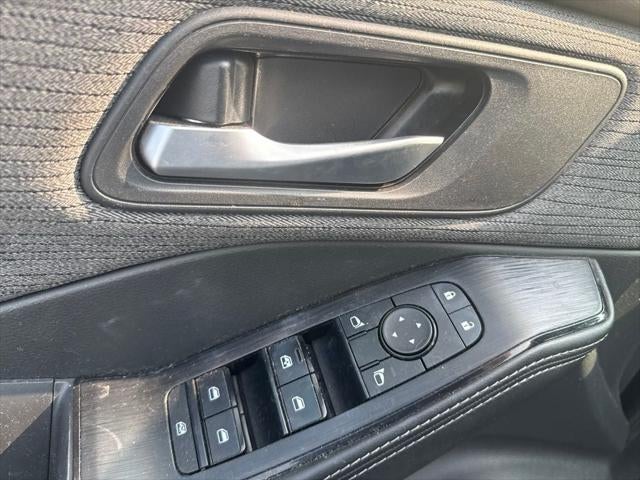 2021 Nissan Rogue SV FWD