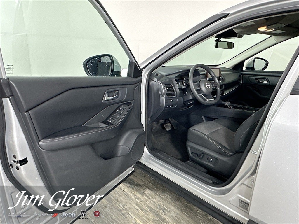 2024 Nissan Rogue SV FWD