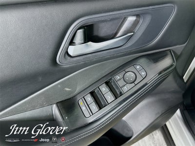 2024 Nissan Rogue SV FWD