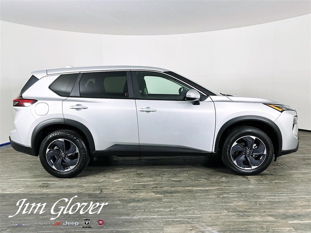 2024 Nissan Rogue SV FWD