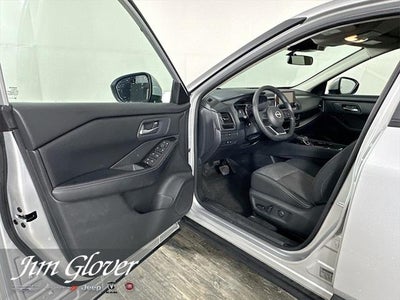 2024 Nissan Rogue SV FWD