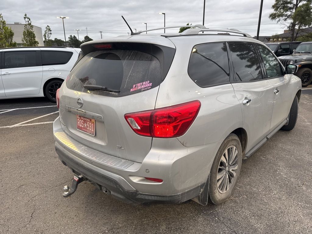 2017 Nissan Pathfinder SL