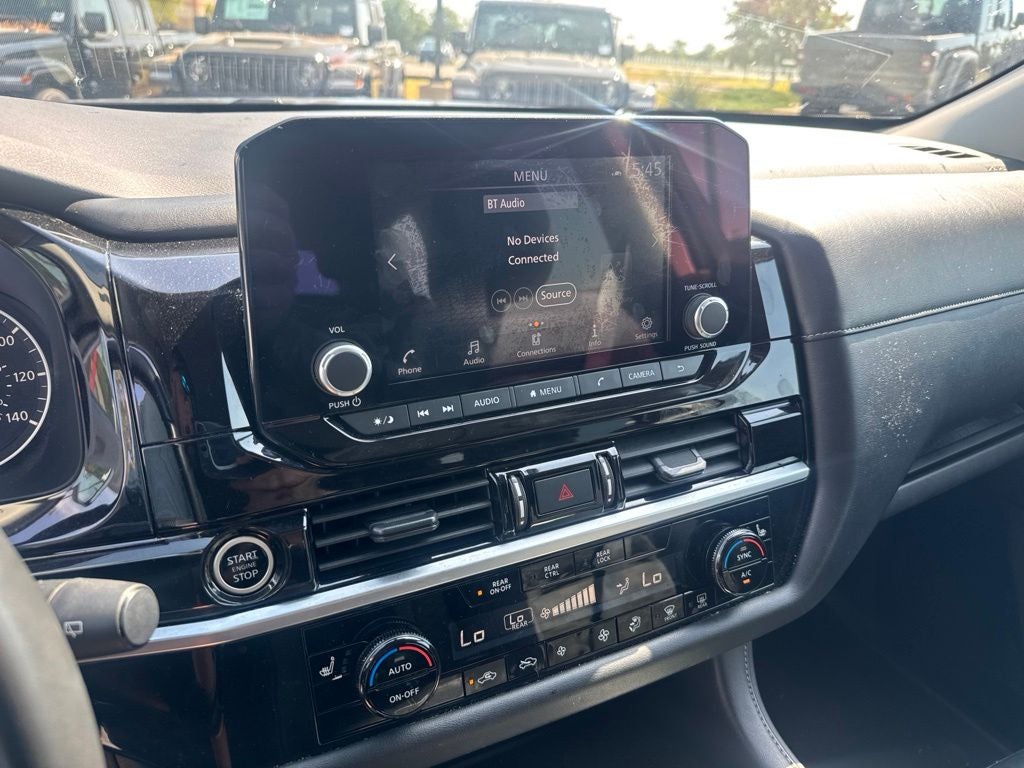 2024 Nissan Pathfinder SV FWD