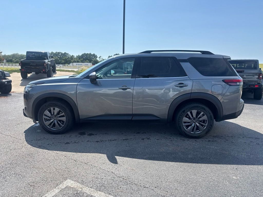 2024 Nissan Pathfinder SV FWD