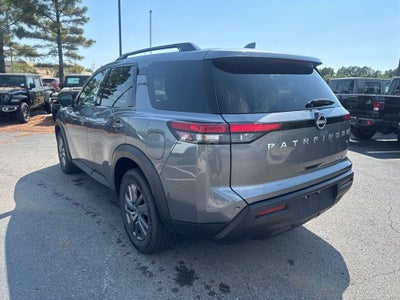 2024 Nissan Pathfinder SV FWD