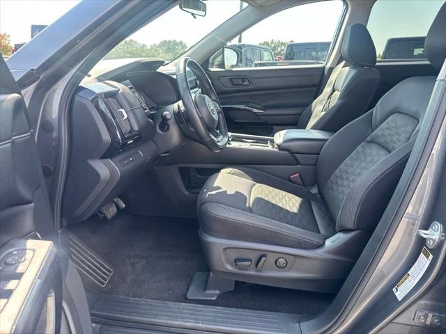 2024 Nissan Pathfinder SV FWD