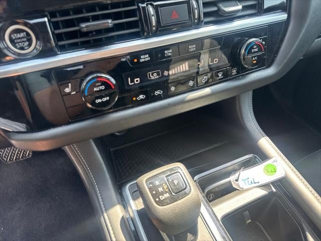 2024 Nissan Pathfinder SV FWD