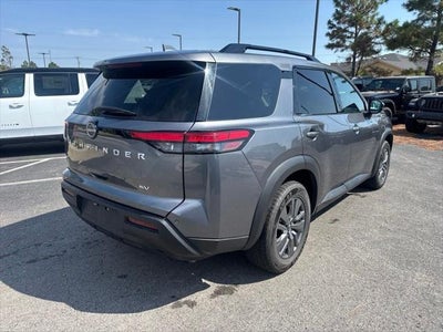 2024 Nissan Pathfinder SV FWD