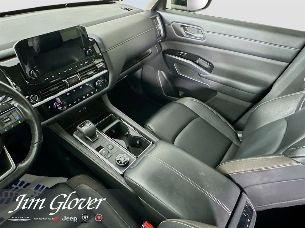 2024 Nissan Pathfinder SL 4WD