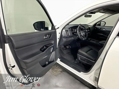 2024 Nissan Pathfinder SL 4WD