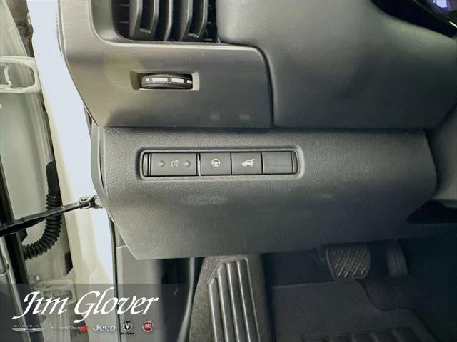 2024 Nissan Pathfinder SL 4WD