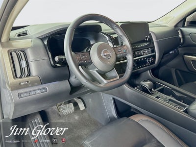 2024 Nissan Pathfinder Platinum FWD