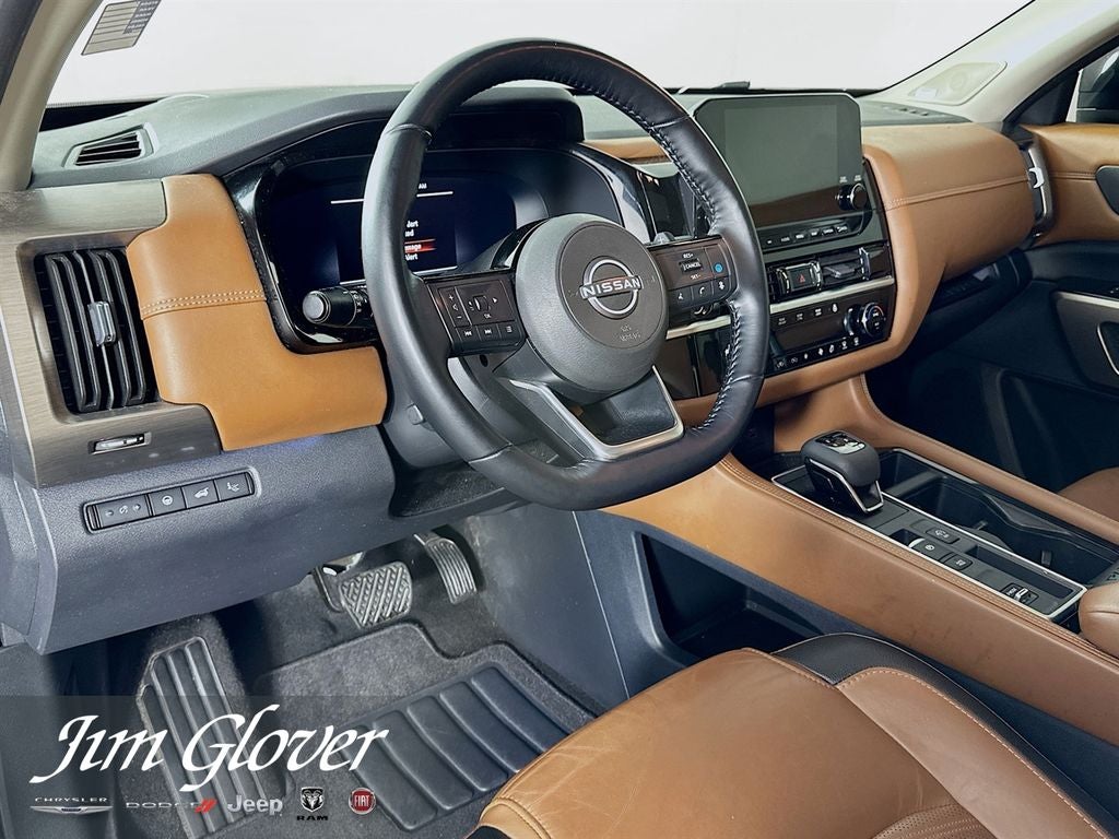 2023 Nissan Pathfinder Platinum FWD