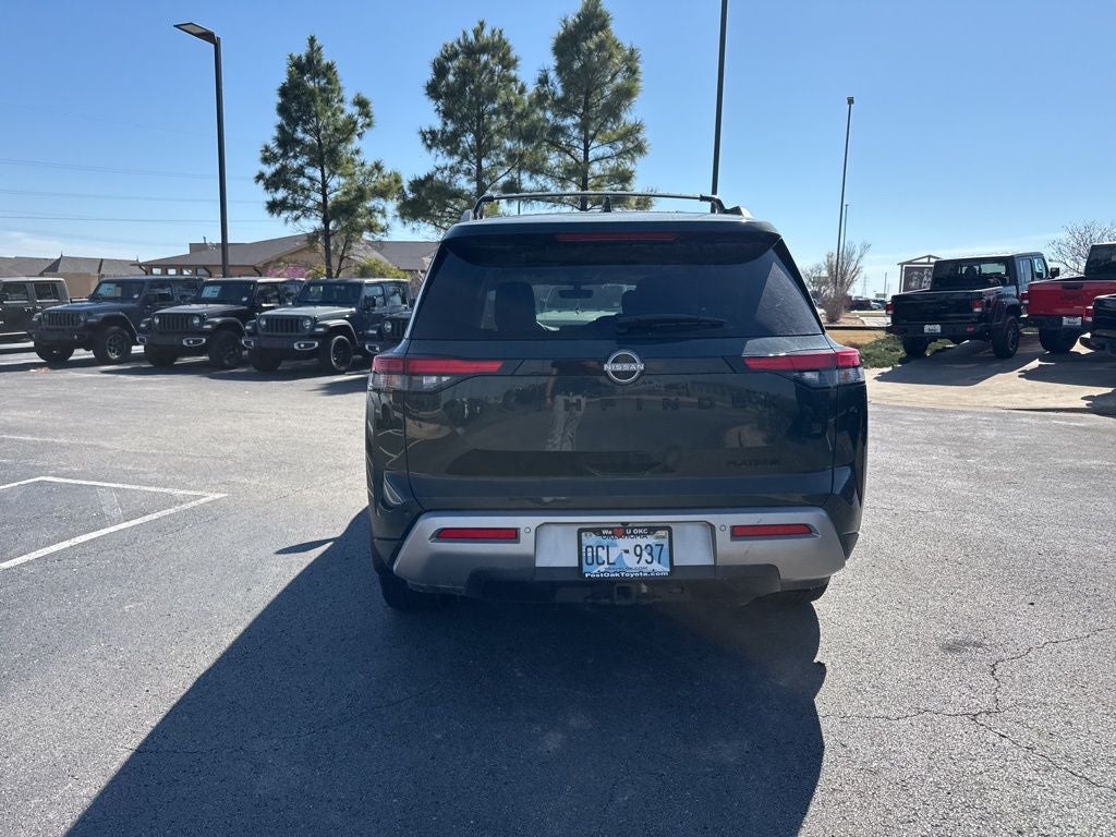2023 Nissan Pathfinder Platinum FWD