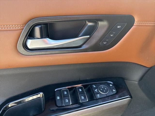 2023 Nissan Pathfinder Platinum FWD